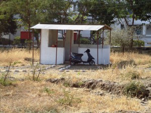 av-safe-cied-range-infrastructure-bus-shelter-02